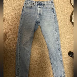 Levi light wash jeans